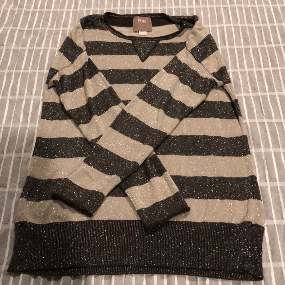 Long sleeve sparkle gray stripped sweater